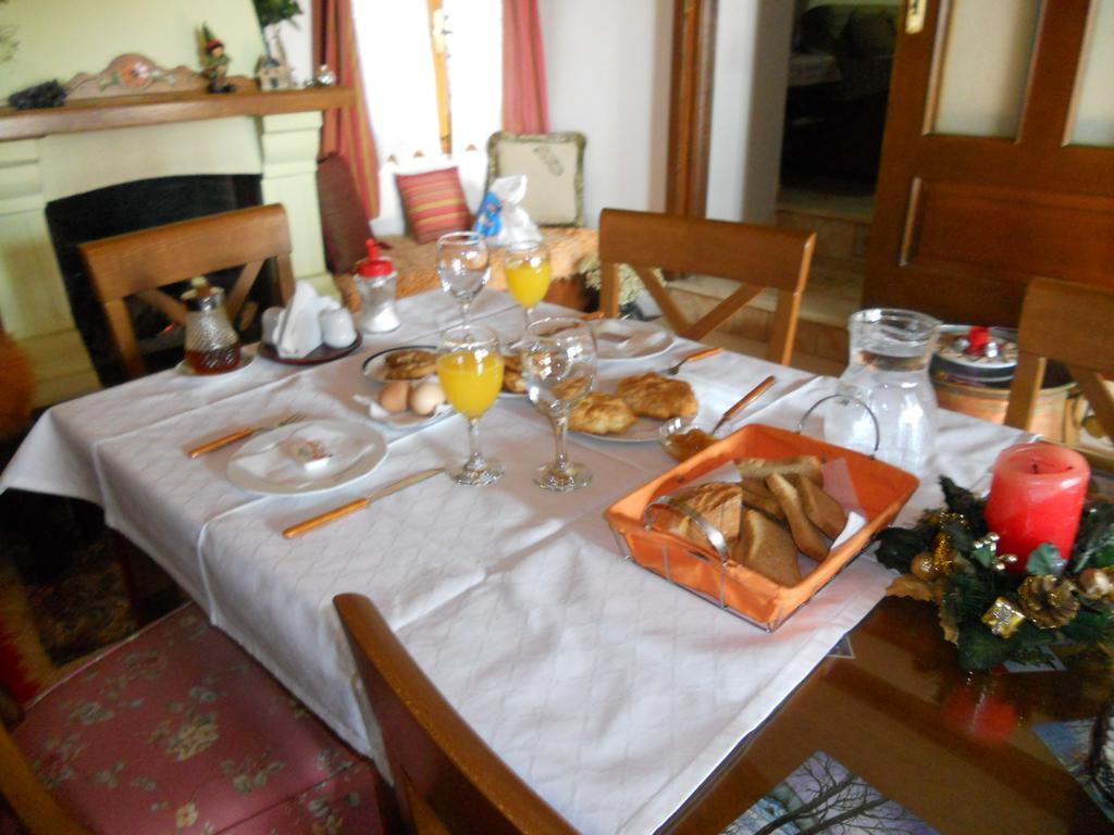 Sarafis Guesthouse Agios Lavrentios Екстериор снимка